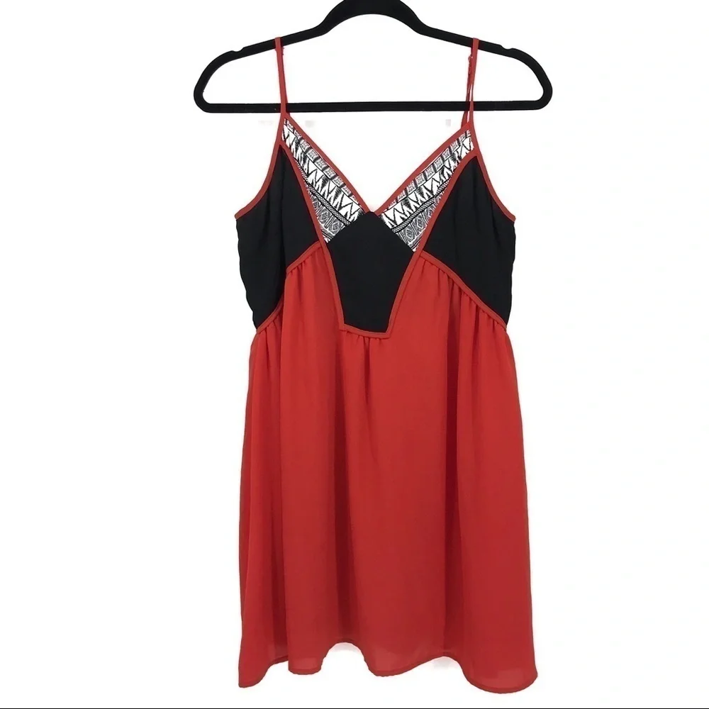 TCEC Color Block‎ Red Mini Dress - Picture 8 of 9